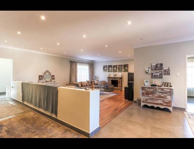 3 BEDROOM FREEHOLD FOR SALE IN RANDHART